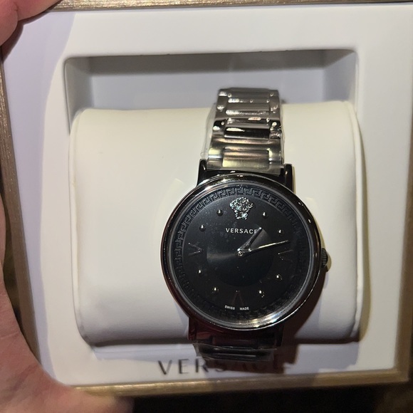 VERSACE Women’s Stainless Steel Bracelet Watch 36 MM New in Box - Picture 5 of 6